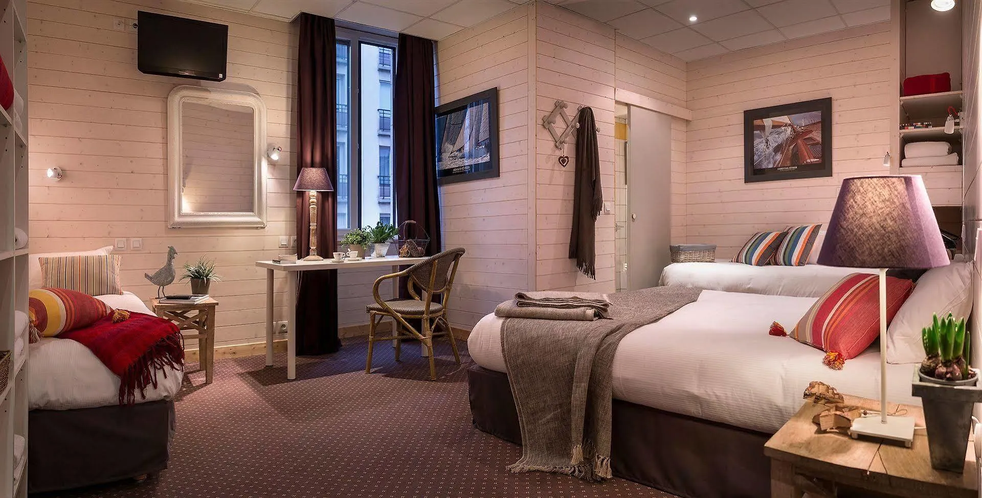 Hotel Des Alpes Annecy 2*,